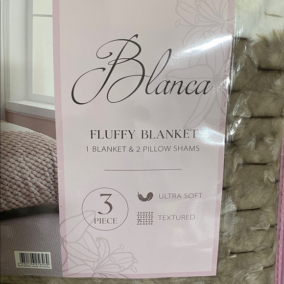 Cozy Beige and White Textured Comforter Set - Picture 15 of 15